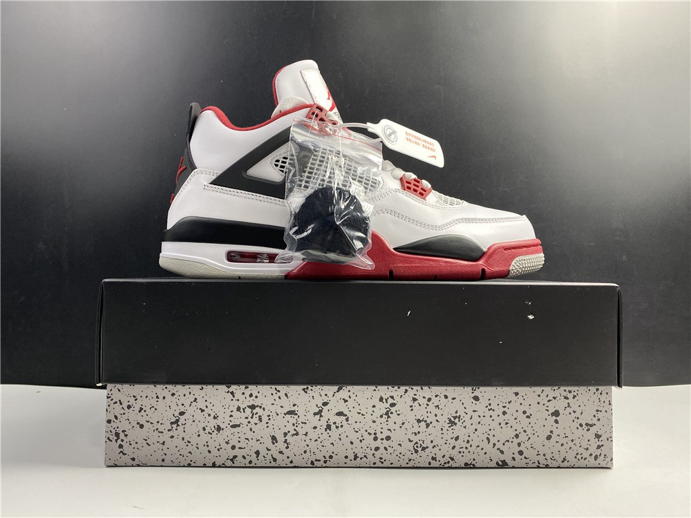 Air Jordan 4 Fire Red DC7770-160